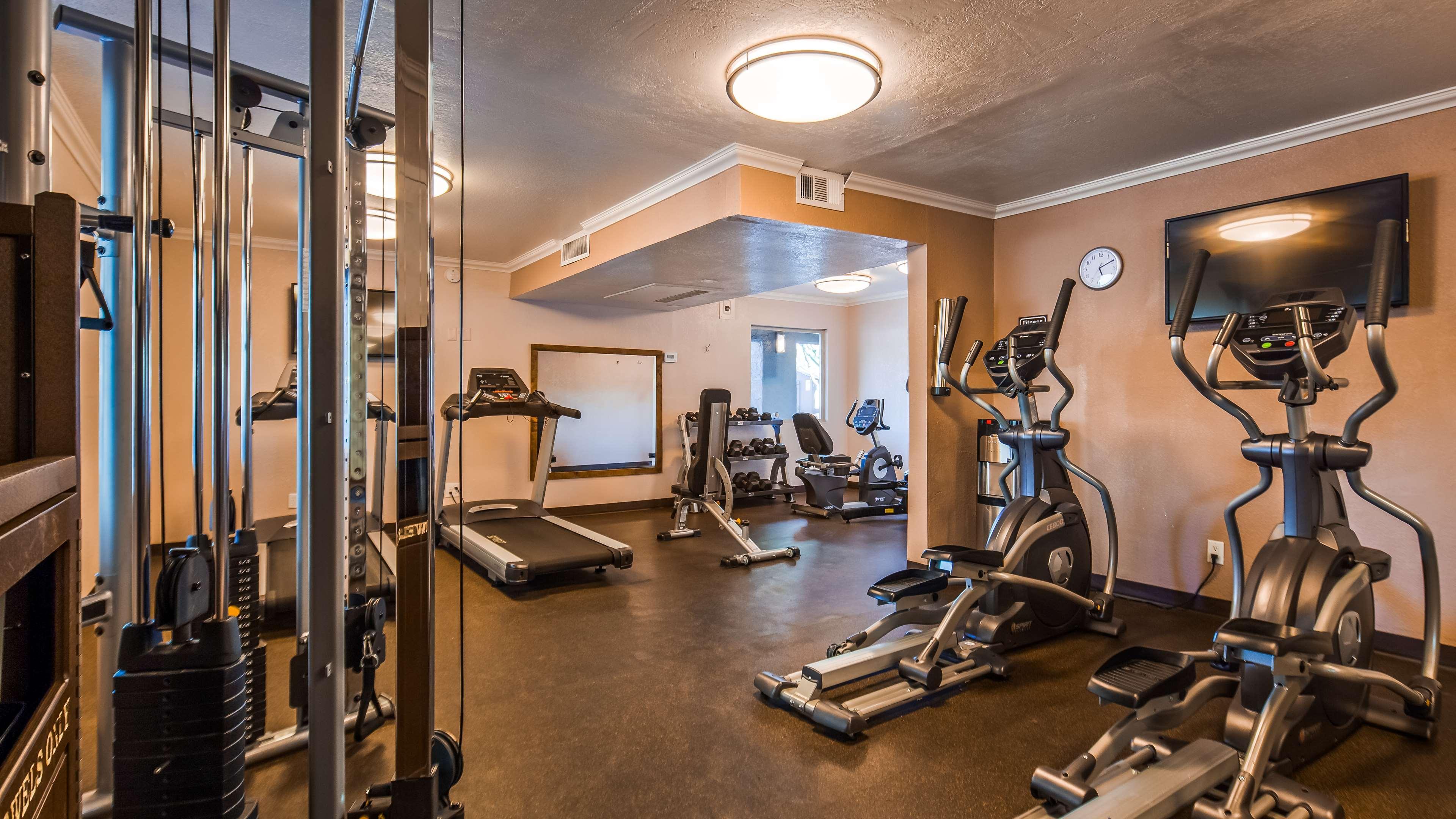 Best Western Innsuites Phoenix Hotel & Suites Bagian luar foto