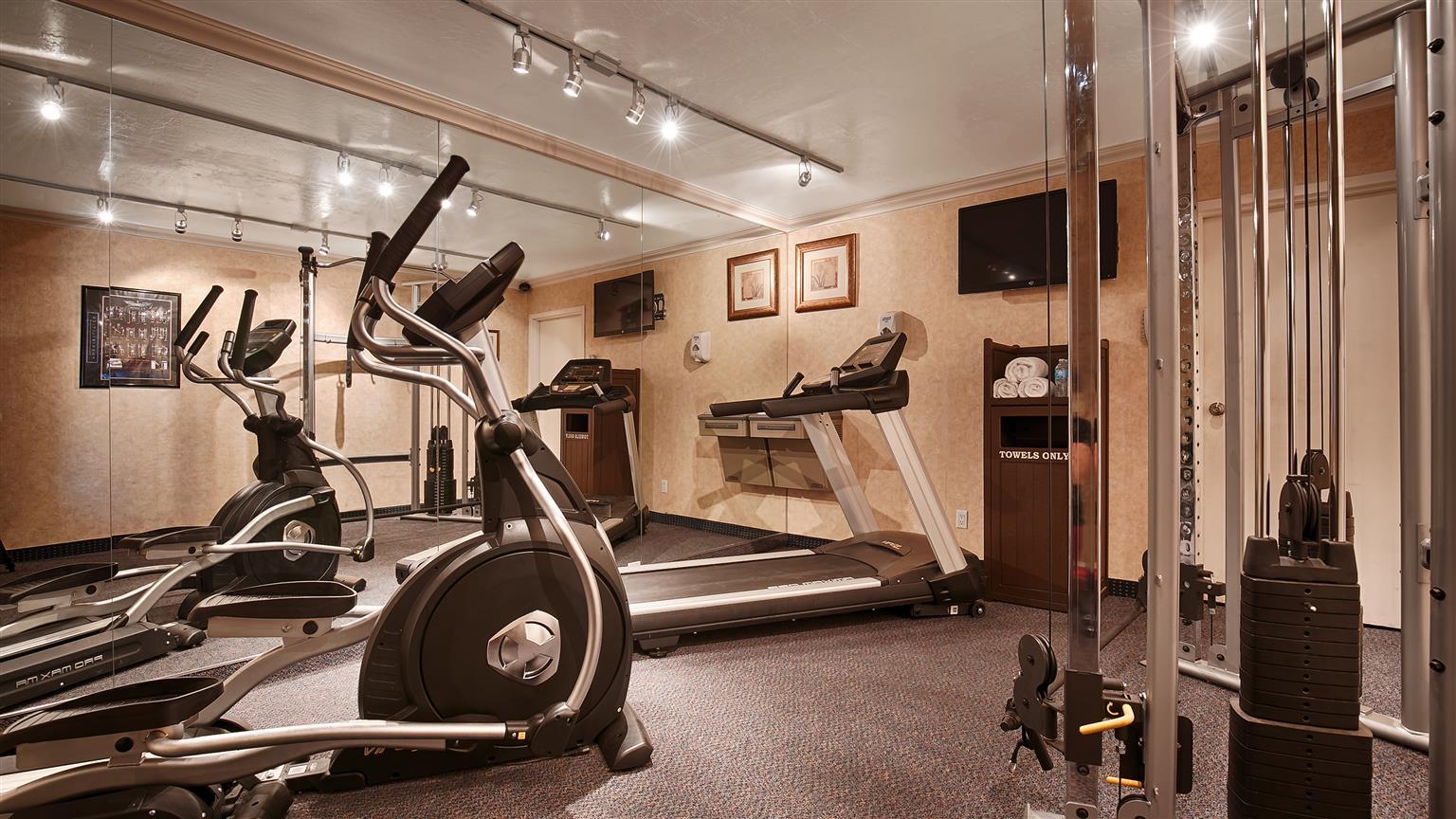 Best Western Innsuites Phoenix Hotel & Suites Bagian luar foto