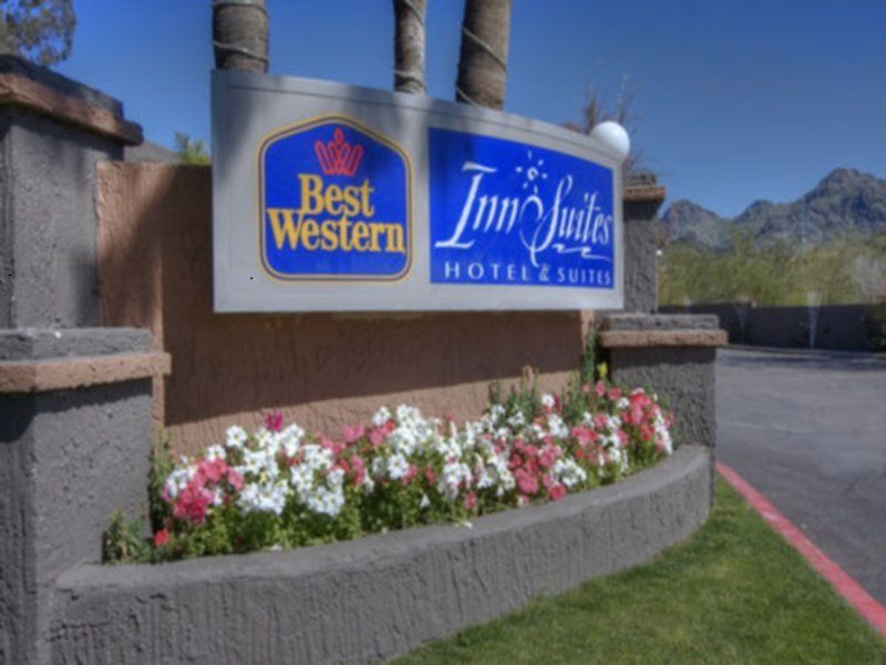 Best Western Innsuites Phoenix Hotel & Suites Bagian luar foto