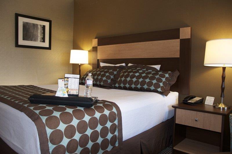 Best Western Innsuites Phoenix Hotel & Suites Bagian luar foto