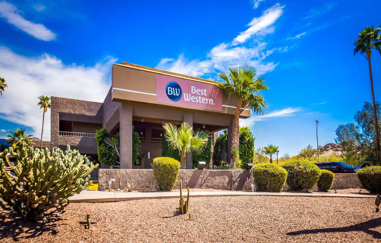 Best Western Innsuites Phoenix Hotel & Suites Bagian luar foto